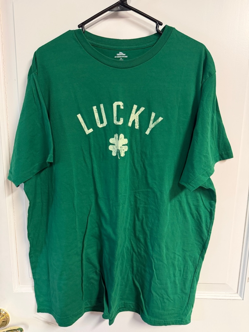 Lucky Green Graphic Tee - Men's Crewneck Shirt